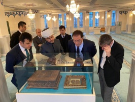مفوض حقوق الإنسان في تركيا يزور المسجد الجامع بموسكو