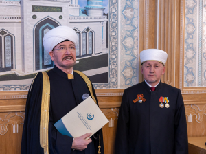 Главный Муфтий Шейх Равиль Гайнутдин: «Главное оружие духовенства – это молитва»     В Московской Соборной мечети чествовали ветеранов вооруженных сил и участников СВО