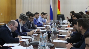 Муфтий Осетии Хаджимурат Гацалов принял участие во встрече молодых политиков и благотворителей 