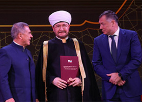 رئيس الحكومة الروسية يقدم رسالة شكر لسماحة المفتي الشيخ راوي عين الدين 