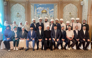 Выпускникам-2022 Московского исламского института вручили дипломы бакалавров теологии