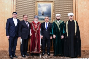 رئيس تتارستان يترأس اجتماعاً لبحث تطويرعمل الأكاديمية الإسلامية في بولغار  