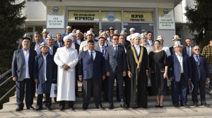 محي الدينوف يشارك في أعمال المؤتمر الدولي"الإسلام عماد السلام" في مدينة أوش 