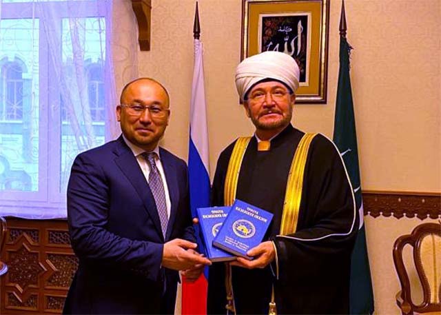 سماحة المفتي الشيخ راوي عين الدين يستقبل سعادة سفير جمهورية كازاخستان لدى روسيا الاتحادية دورين أبايف