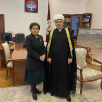 عباسوف يلتقي سعادة سفير الجمهورية القيرغيزية في موسكو