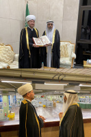 سماحة المفتي يزور مجمع الملك فهد لطباعة المصحف الشريف بالمدينة المنورة