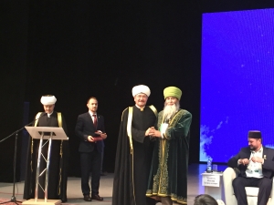 Муфтий Шейх Равиль Гайнутдин вручил ордена и медали выдающимся религиозным деятелям Башкирии