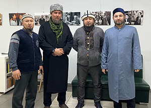 Представители красноярского муфтията посетили вечер, посвященный 95-летию со дня рождения Чингиза Айтматова